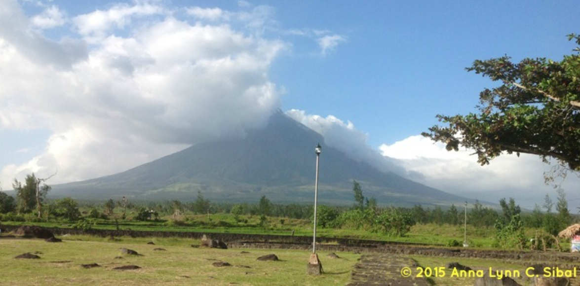 Playing Peek-A-Boo with Mount Mayon